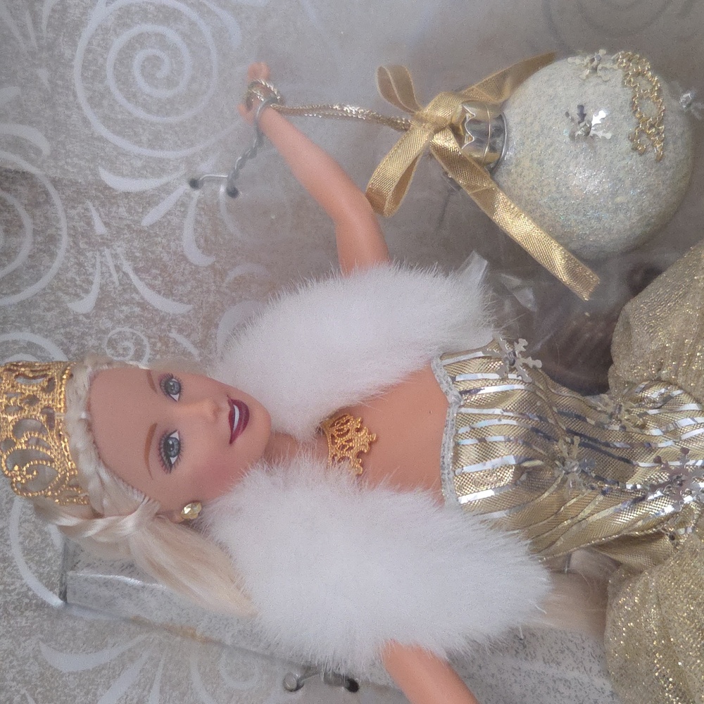 Special 2000 Edition Celebration Barbie